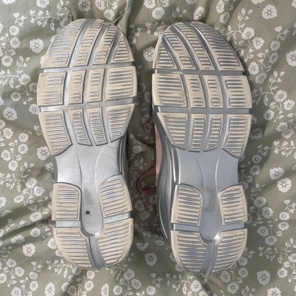 Double Standard Pink Ballet Sneakers - Picture 4 of 7